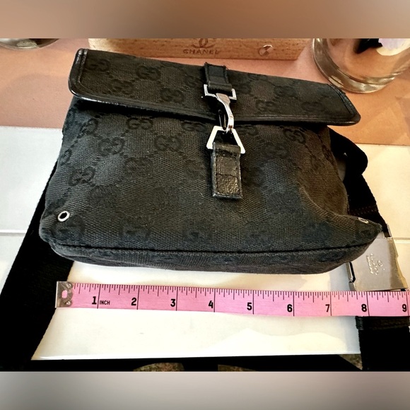 Gucci Belt Bag - Picture 7 of 15